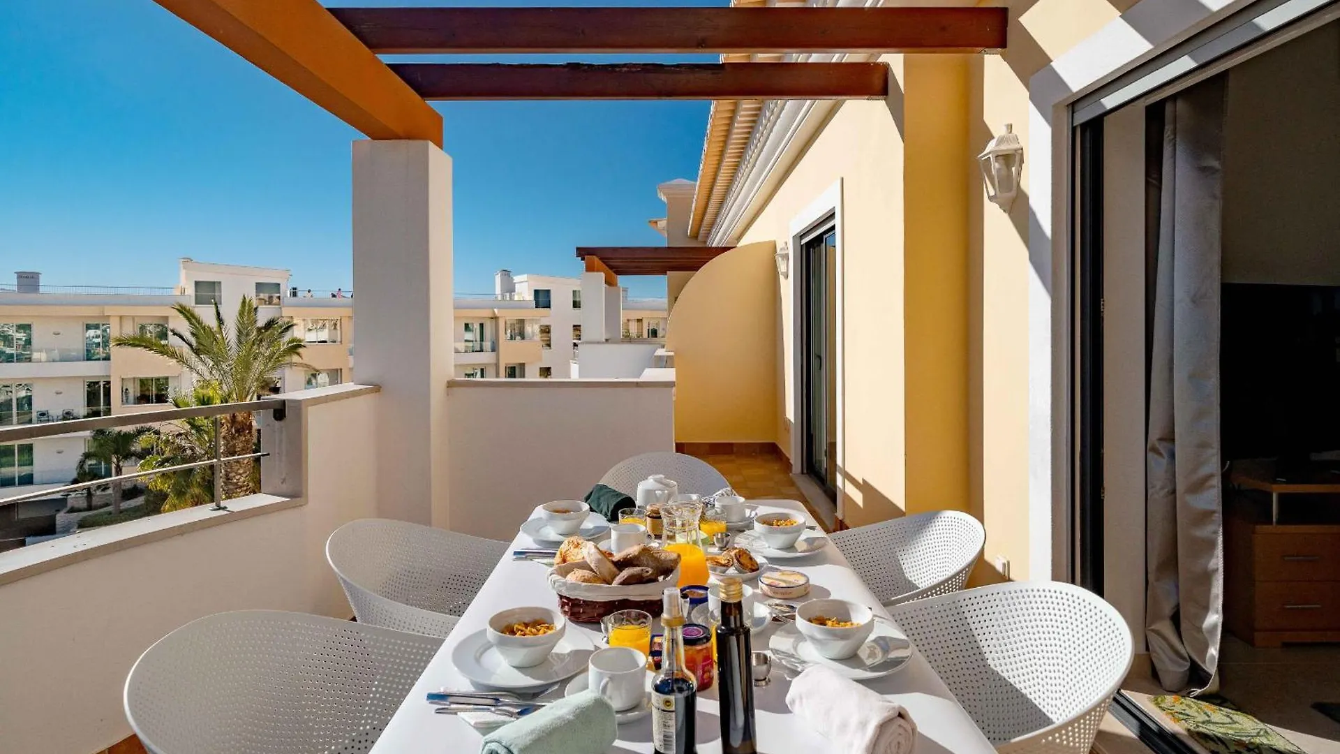 Lagos Ocean View 2 With Pool By Homing Apartment
