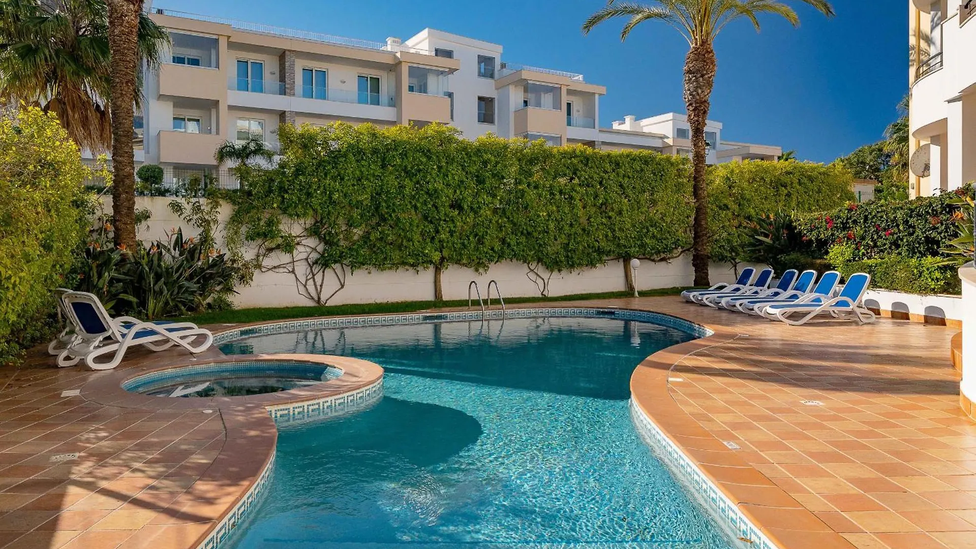 Lagos Ocean View 2 With Pool By Homing contacts