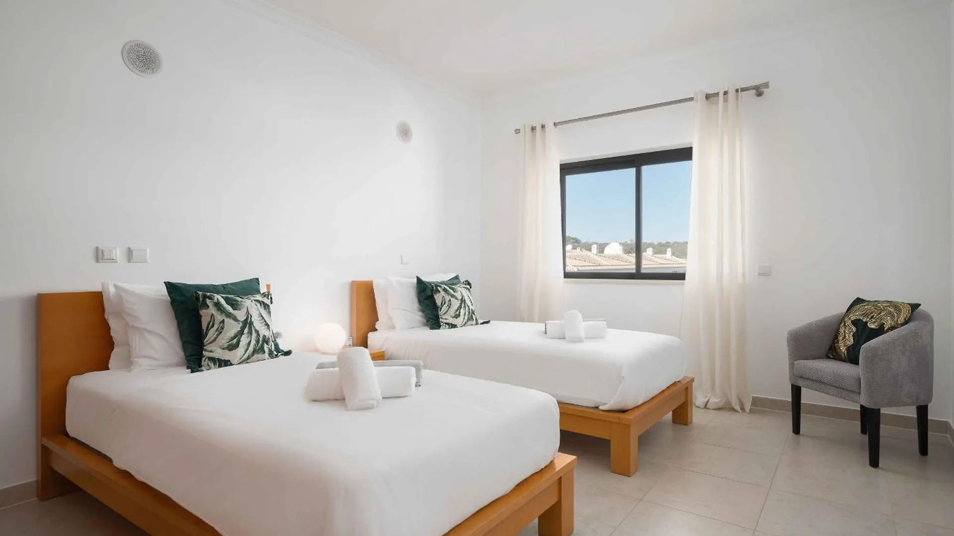 Lagos Ocean View 2 With Pool By Homing
